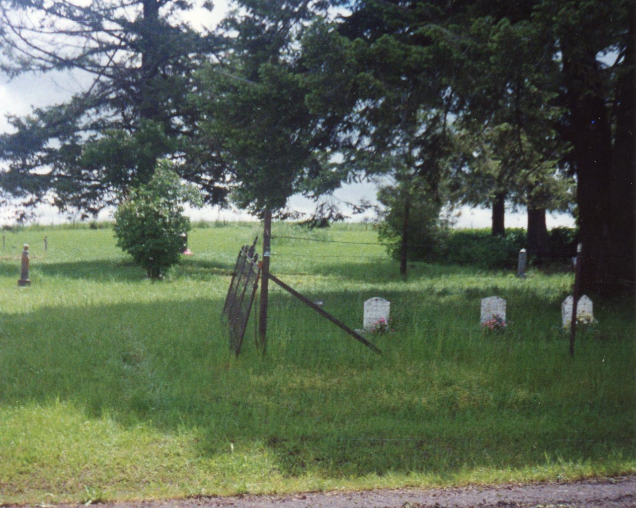 Central Ridge Cemetery