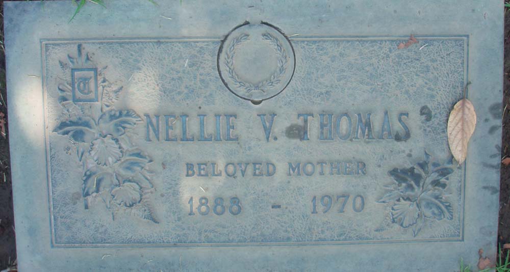 Nellie Vienna Williams headstone